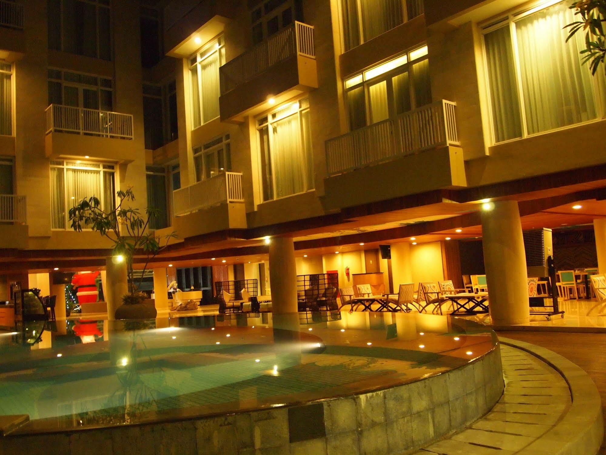 Bedrock Hotel Kuta Kuta Lombok Extérieur photo