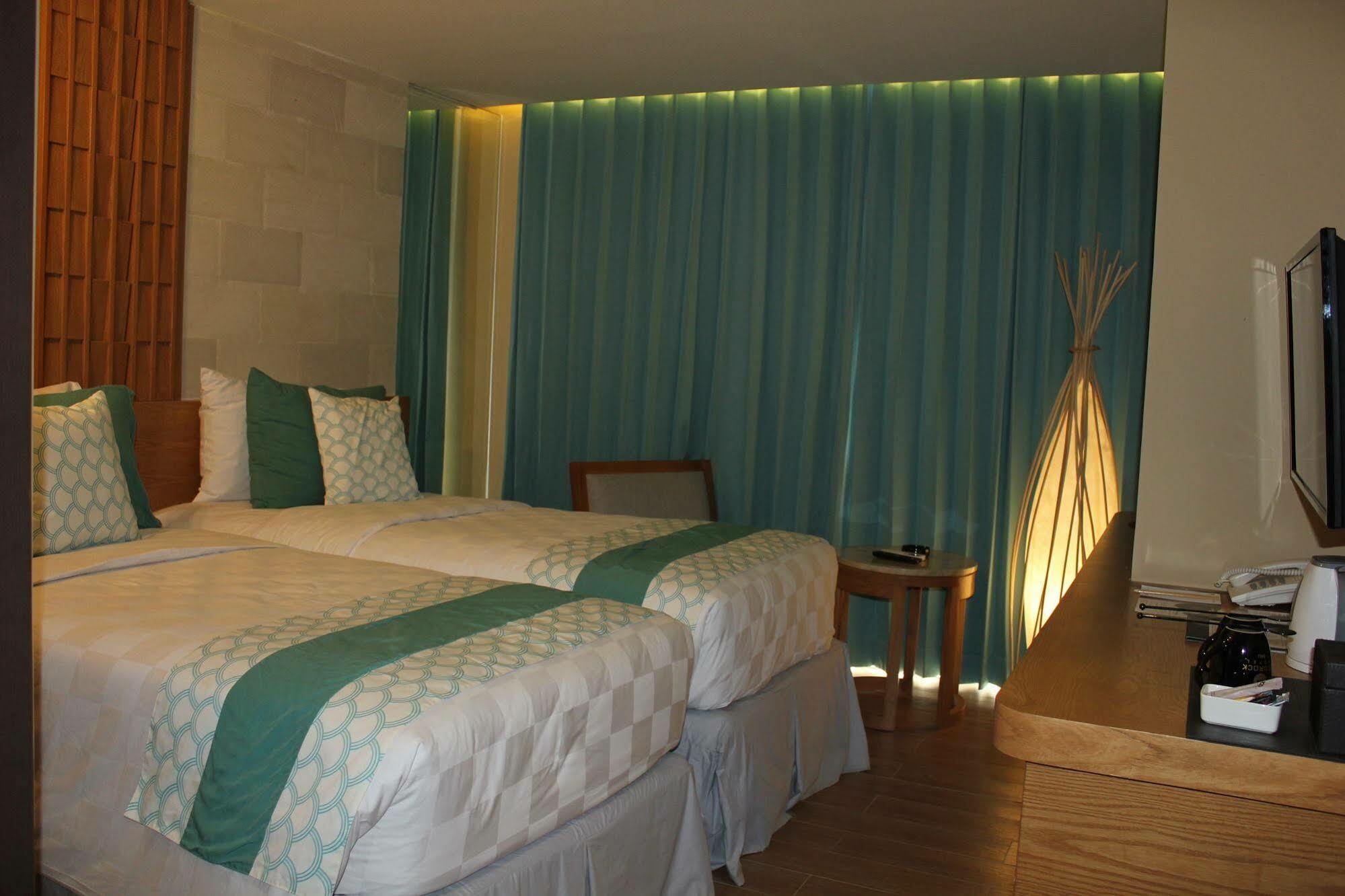 Bedrock Hotel Kuta Kuta Lombok Extérieur photo